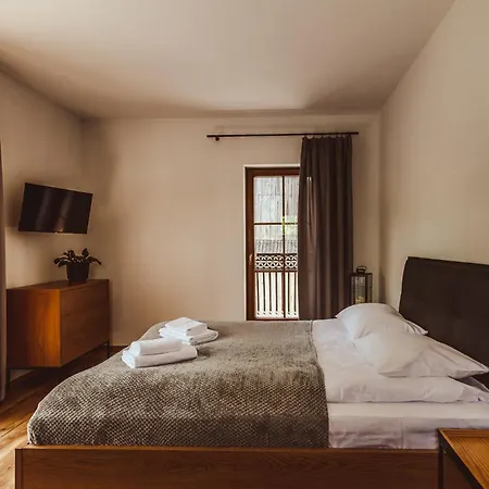 Sumi Potok Siedlisko Bed & Breakfast 3*
